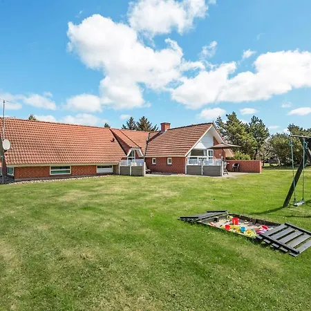Swening - 2-1km From The Sea By Interhome *