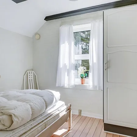 Сasa de vacaciones Swening - 2-1km From The Sea By Interhome