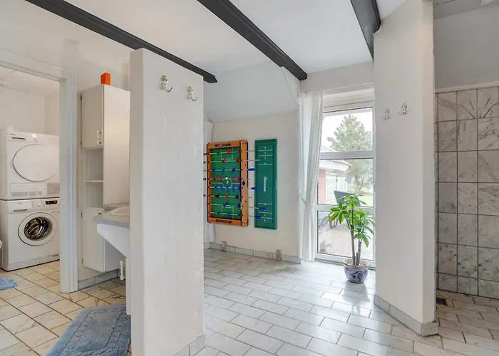 Swening - 2-1km From The Sea By Interhome