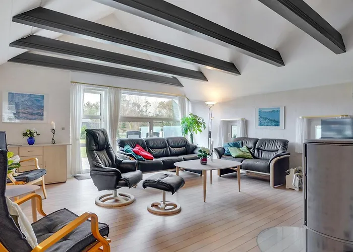 Swening - 2-1km From The Sea By Interhome Feriehus *