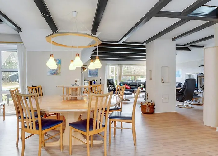 Swening - 2-1km From The Sea By Interhome Feriehus Blåvand